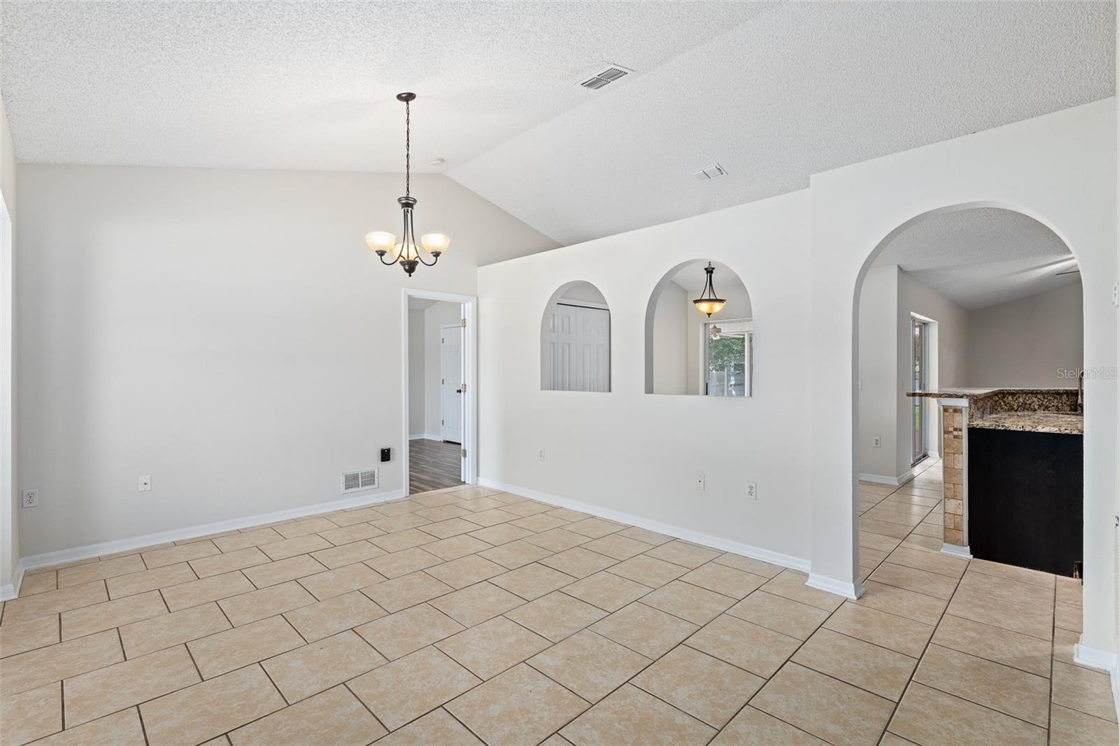 36 FIRETHORN LN — photo 6