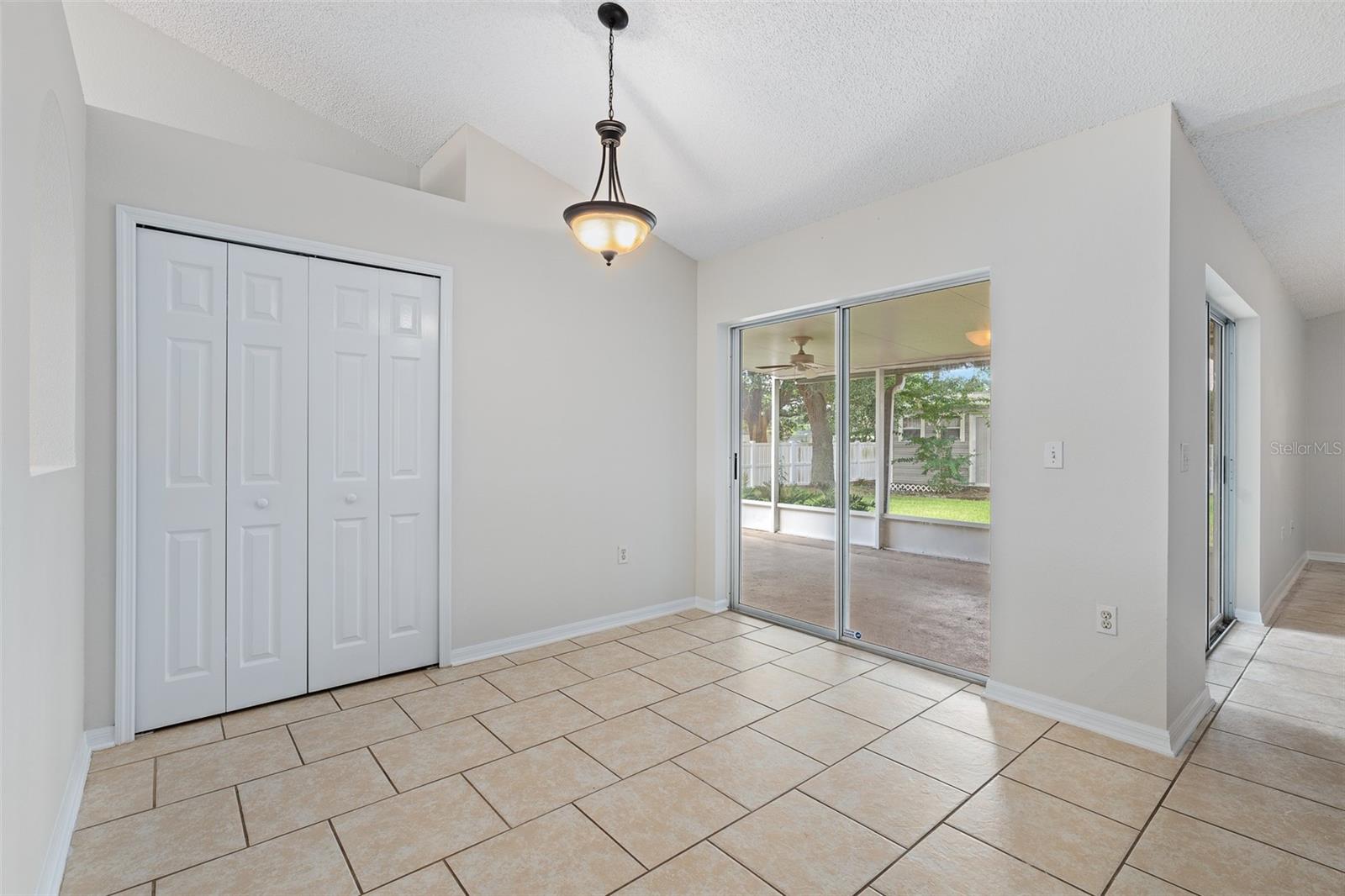 36 FIRETHORN LN — photo 9