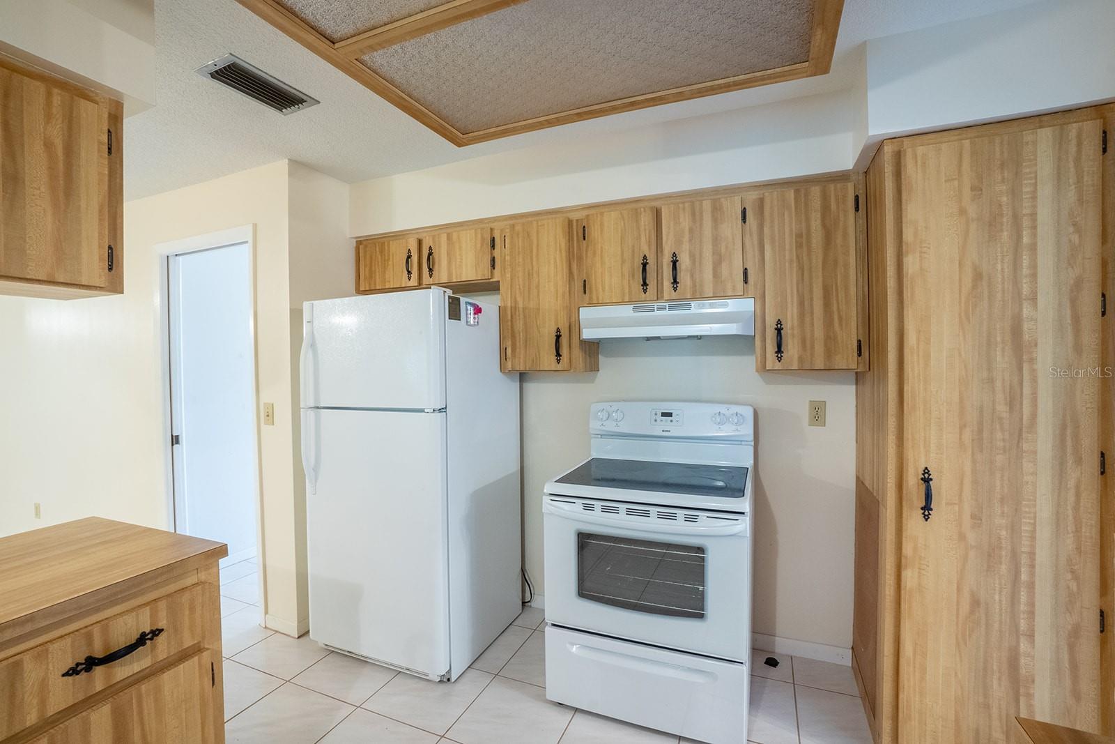 58 BLACK BEAR LN — photo 8