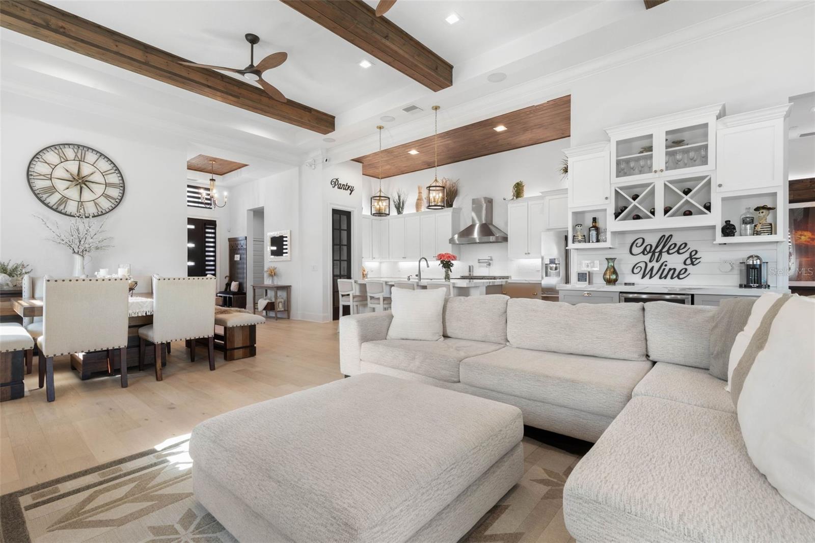 2 DEL PALMA DR — photo 7