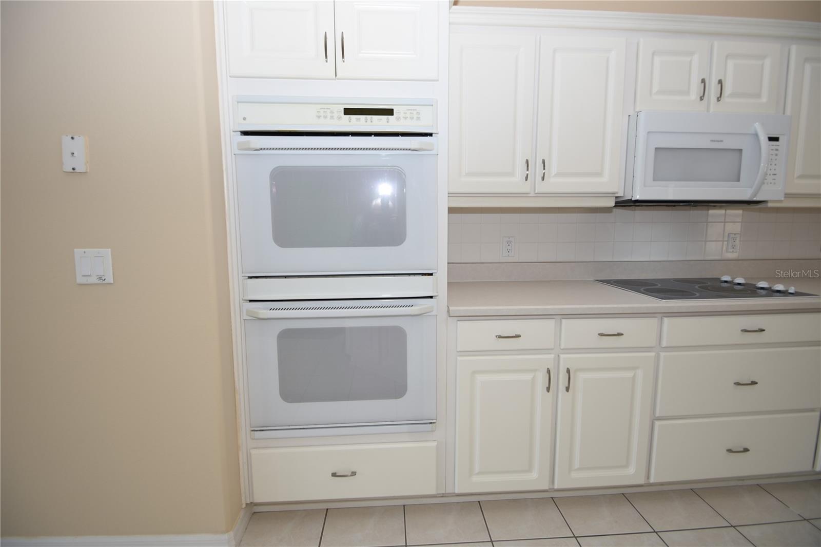 10 CRAMPTON CT — photo 11