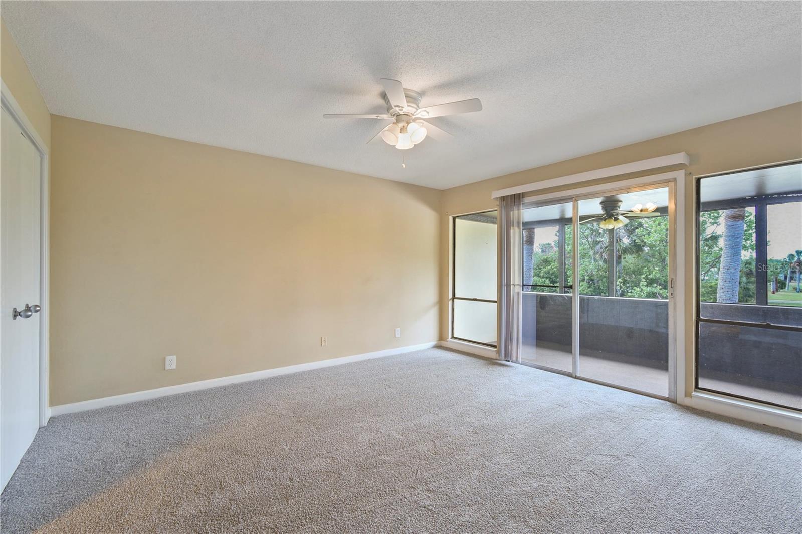 40 CLUB HOUSE DR #207 — photo 10
