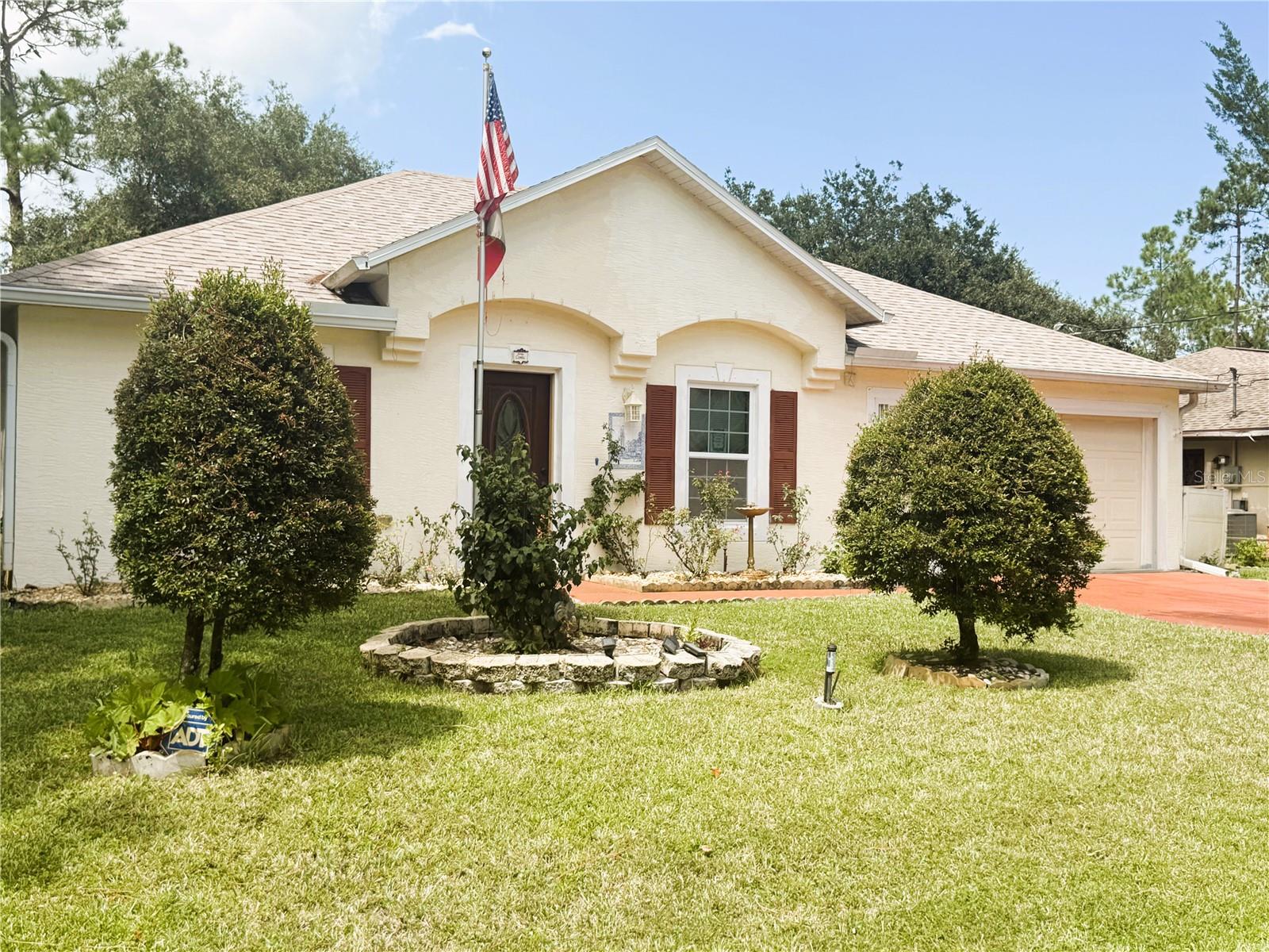 140 PERSIMMON DR