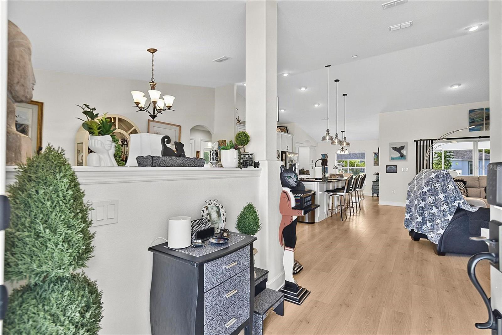 21 WOOD CLIFT LN — photo 8
