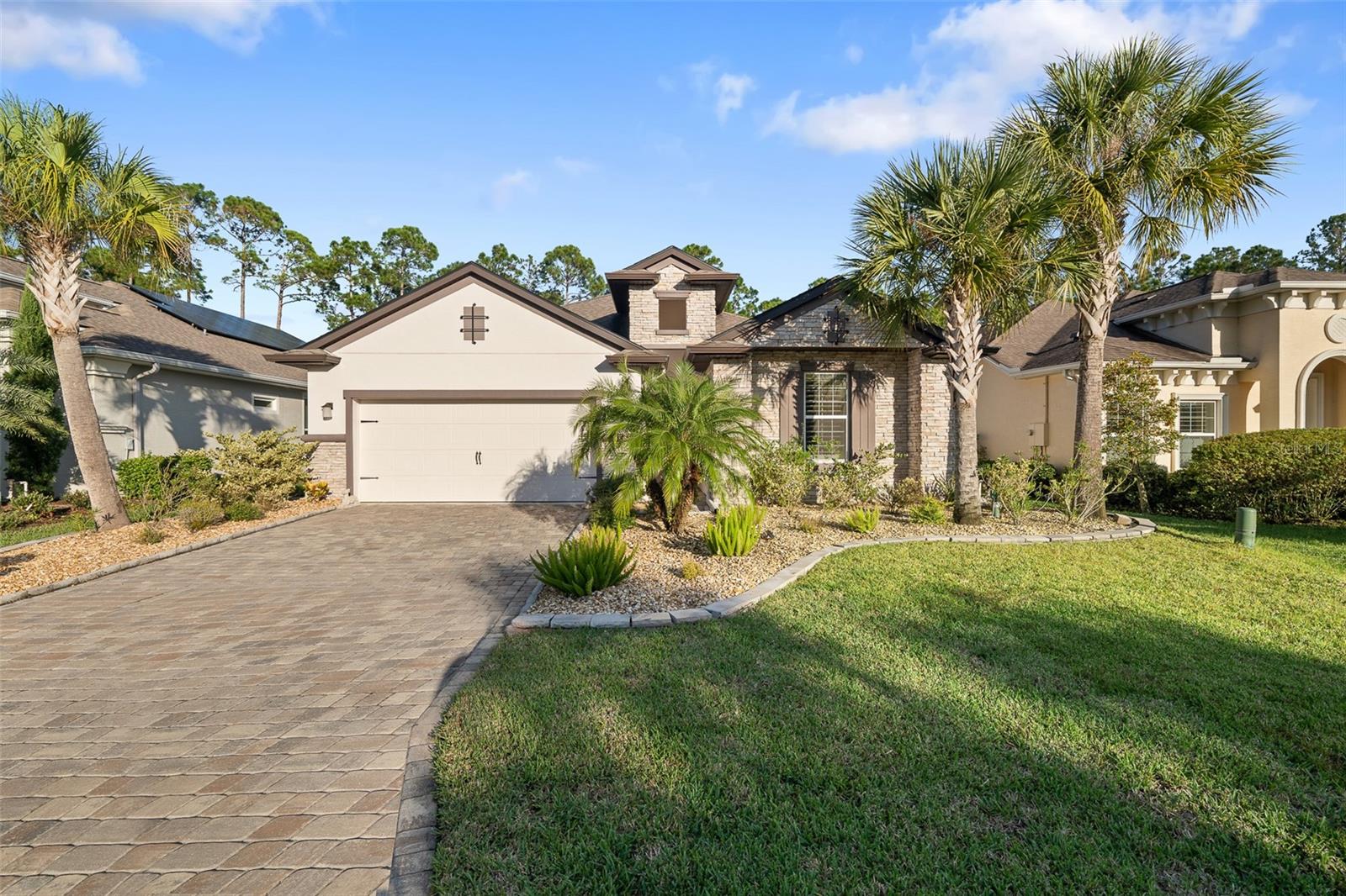 823 CREEKWOOD DR — photo 3