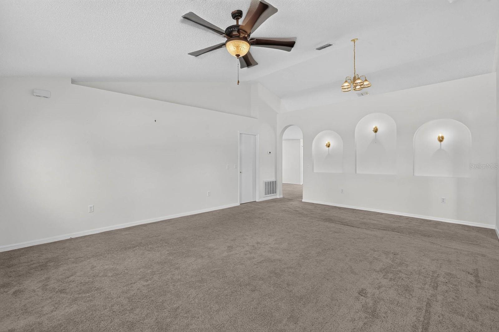 99 PICKERING DR — photo 11
