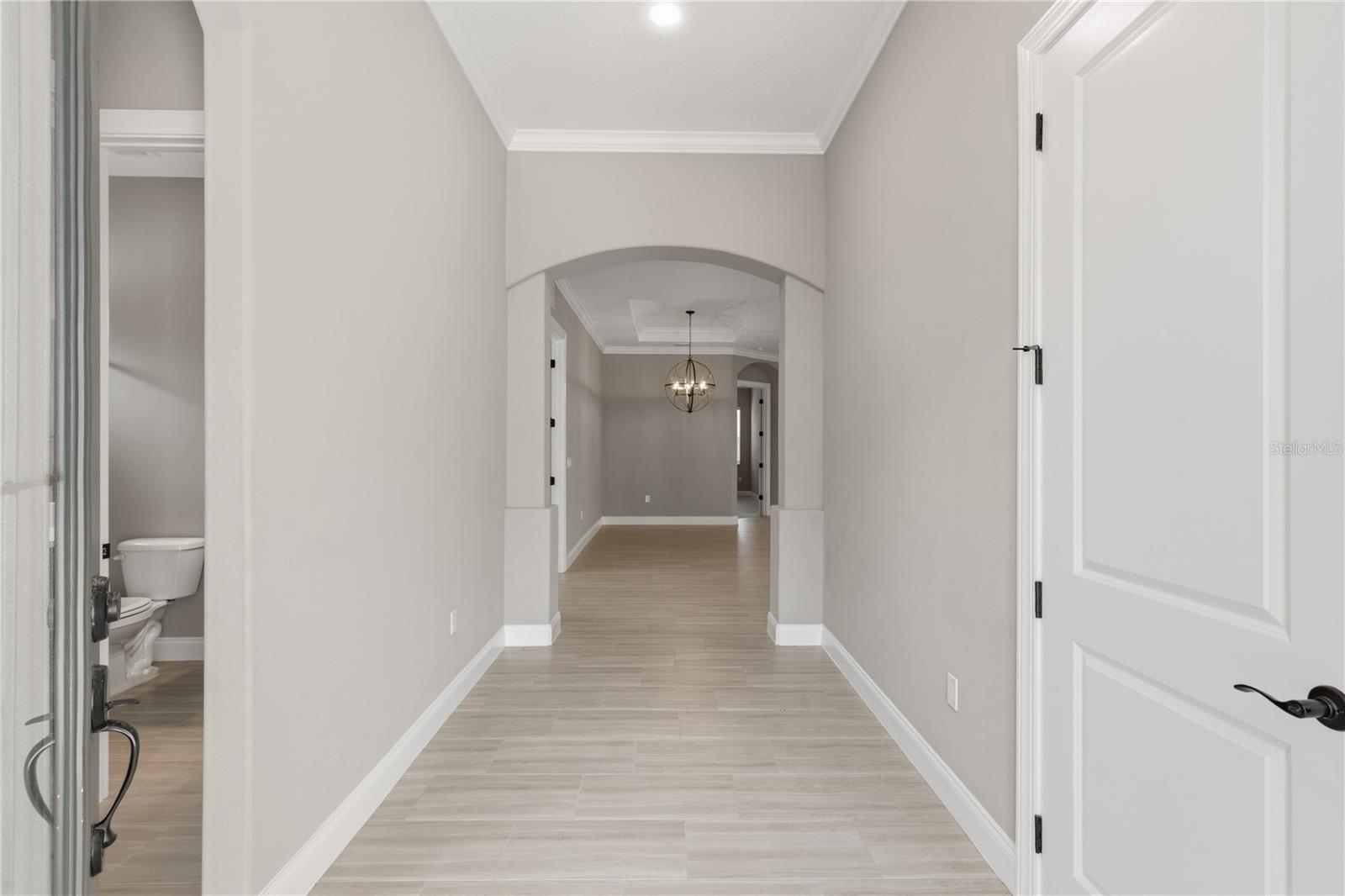 7 OASIS CIR — photo 3