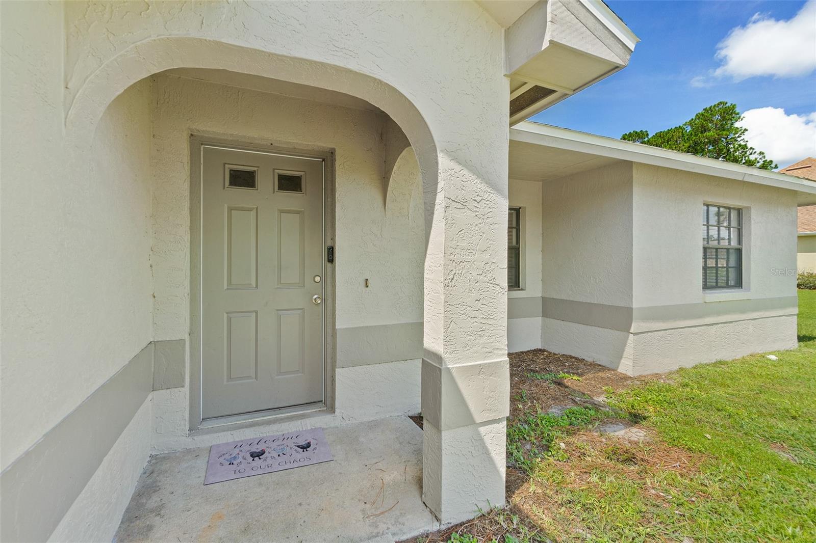 14 BALLARD LN — photo 2
