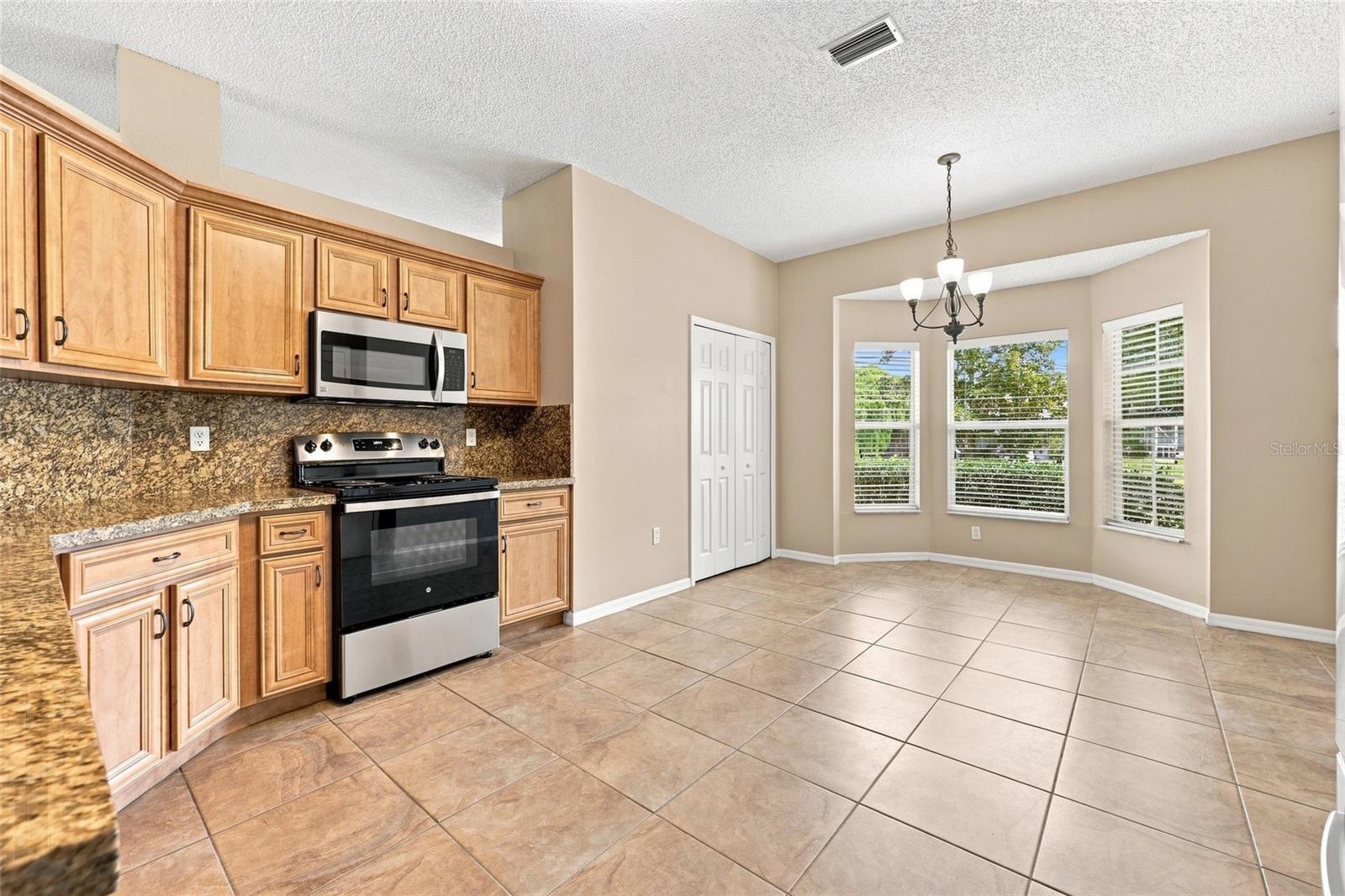 28 BECKNER LN — photo 8