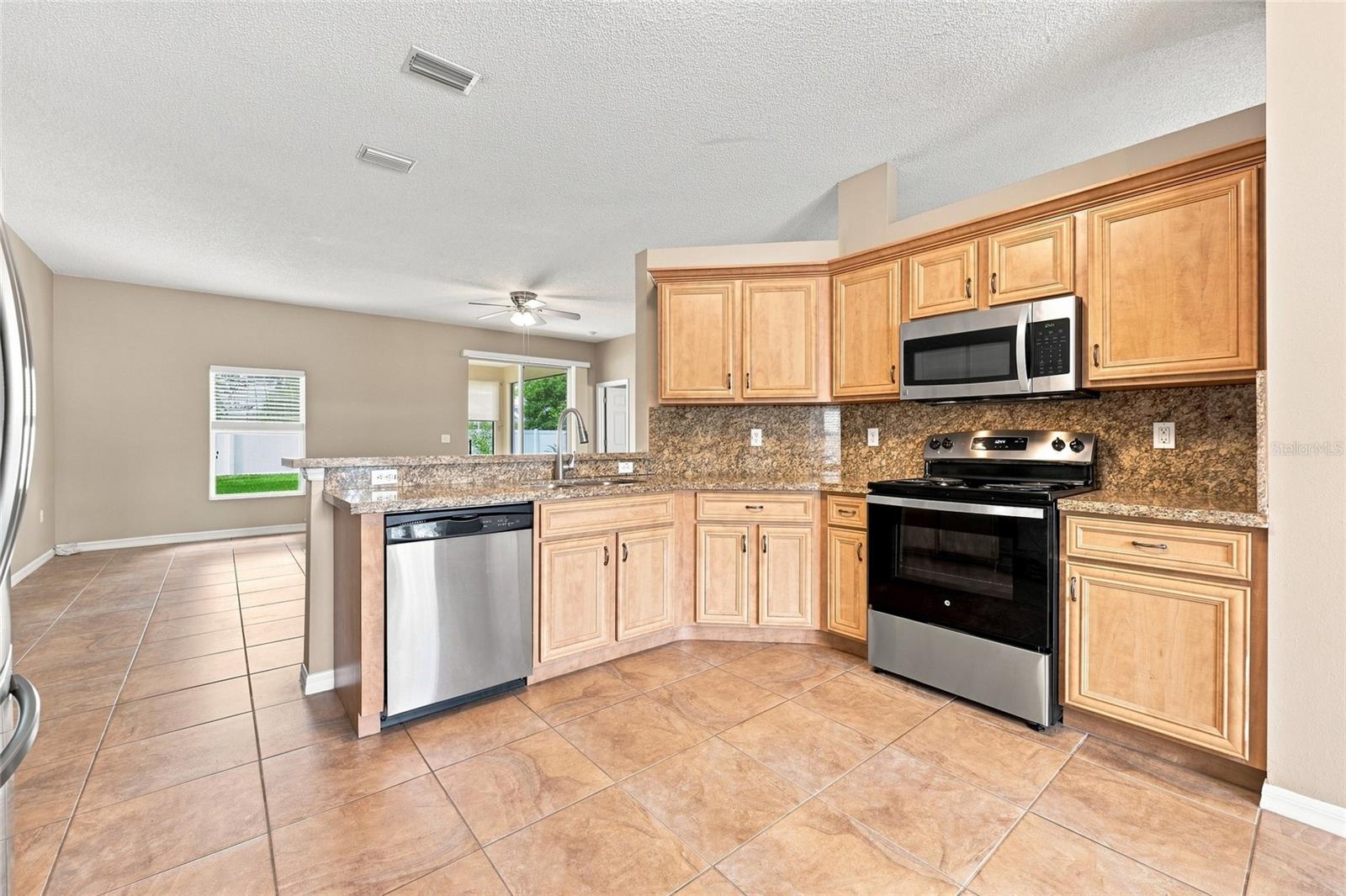 28 BECKNER LN — photo 10