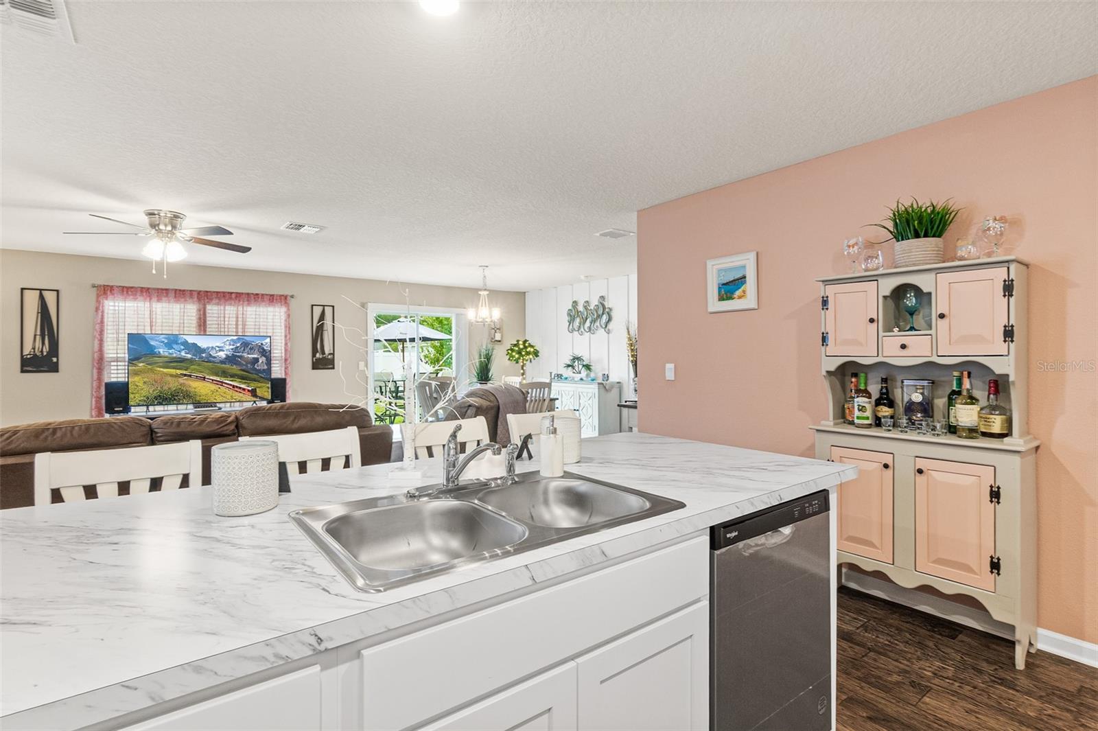 1 RICHFIELD PL — photo 8