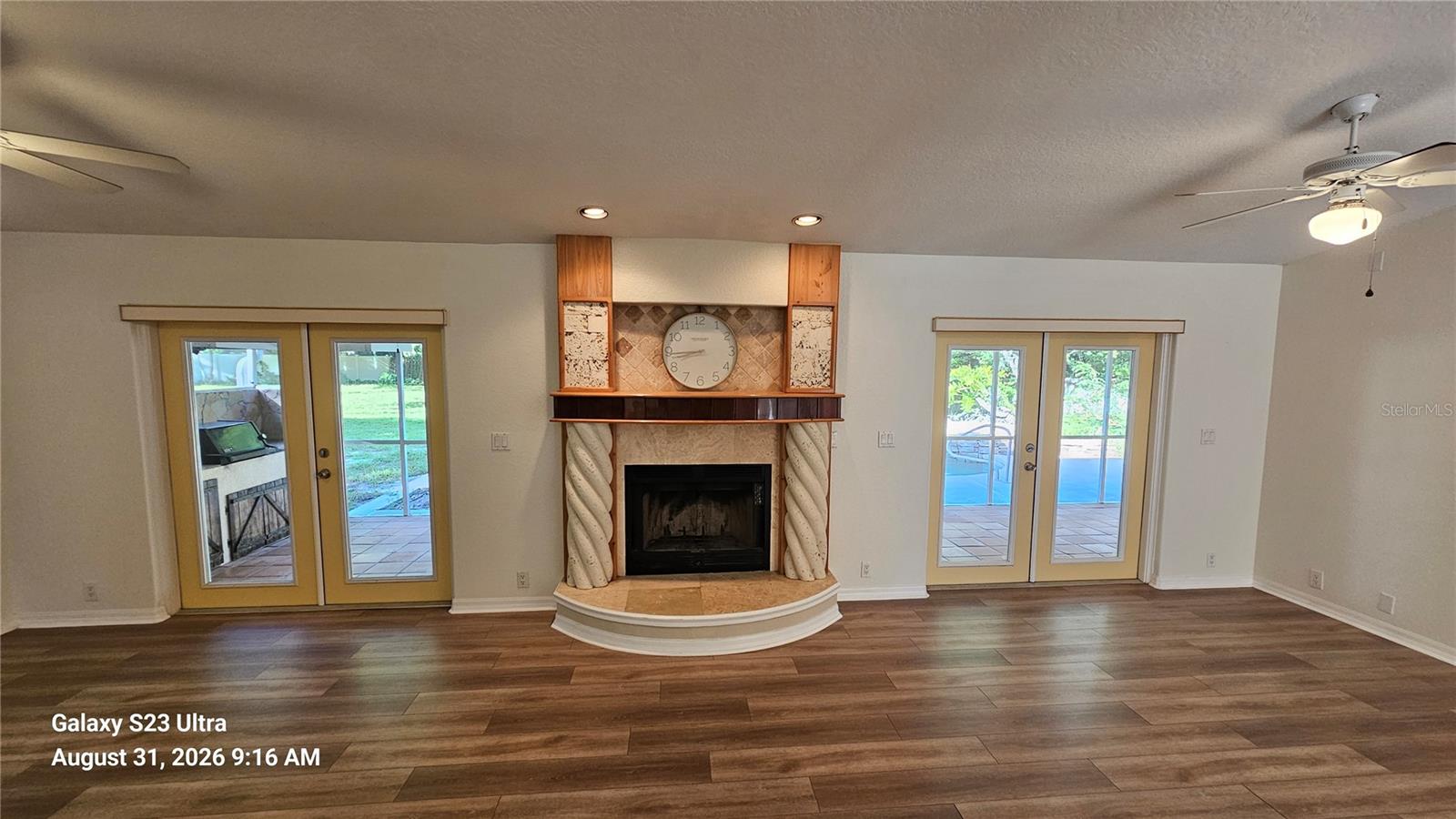 3998 DAKOTA CIR — photo 11