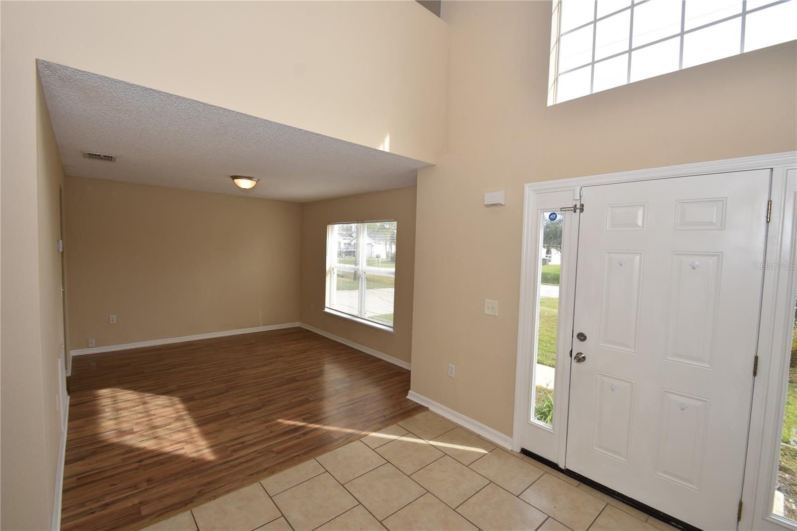 27 RIVERDALE LN — photo 3