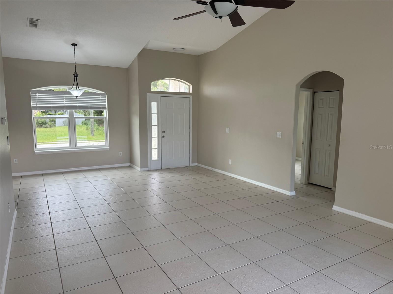 125 FLORIDA PARK DR — photo 4