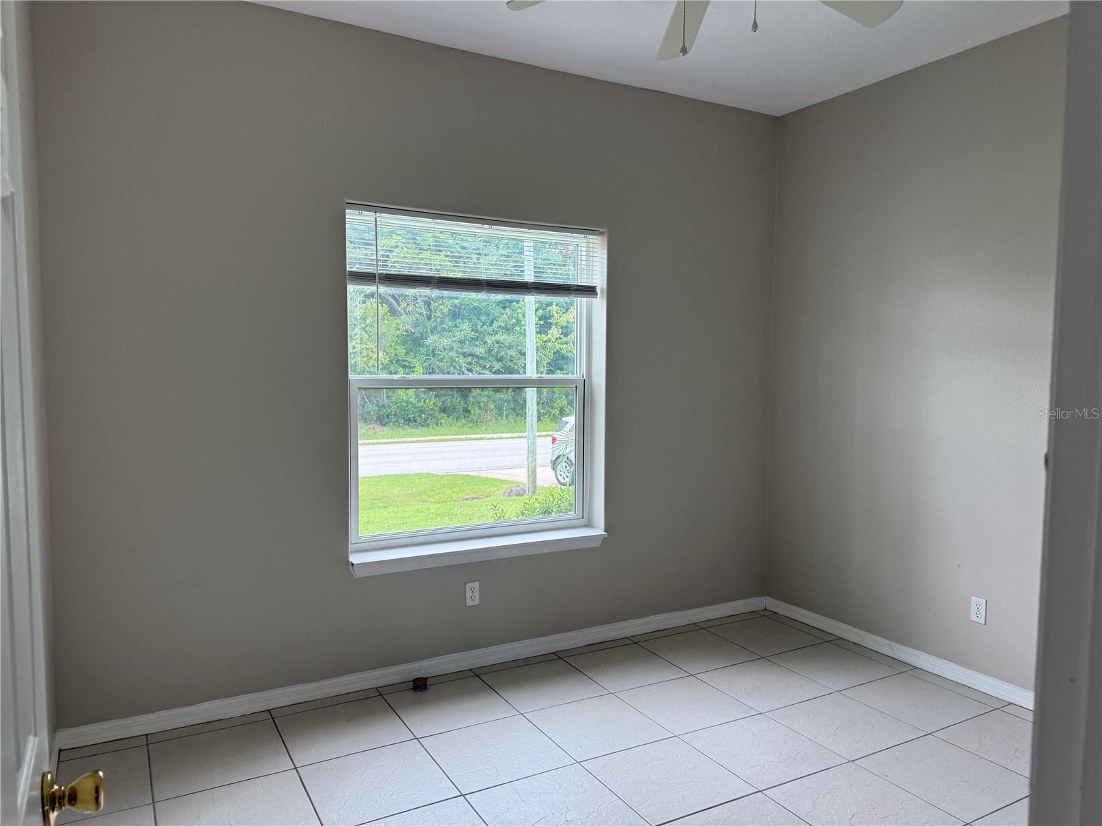 125 FLORIDA PARK DR — photo 8