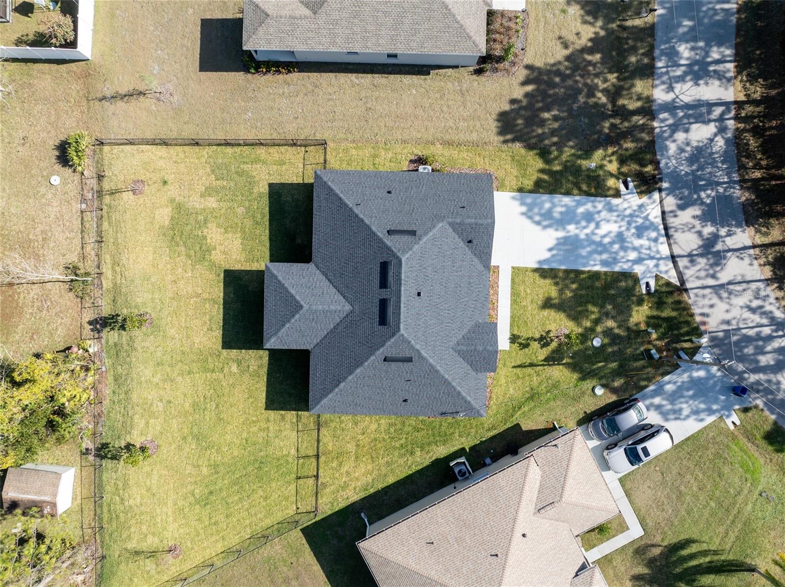 40 BUTTERNUT DR — photo 8