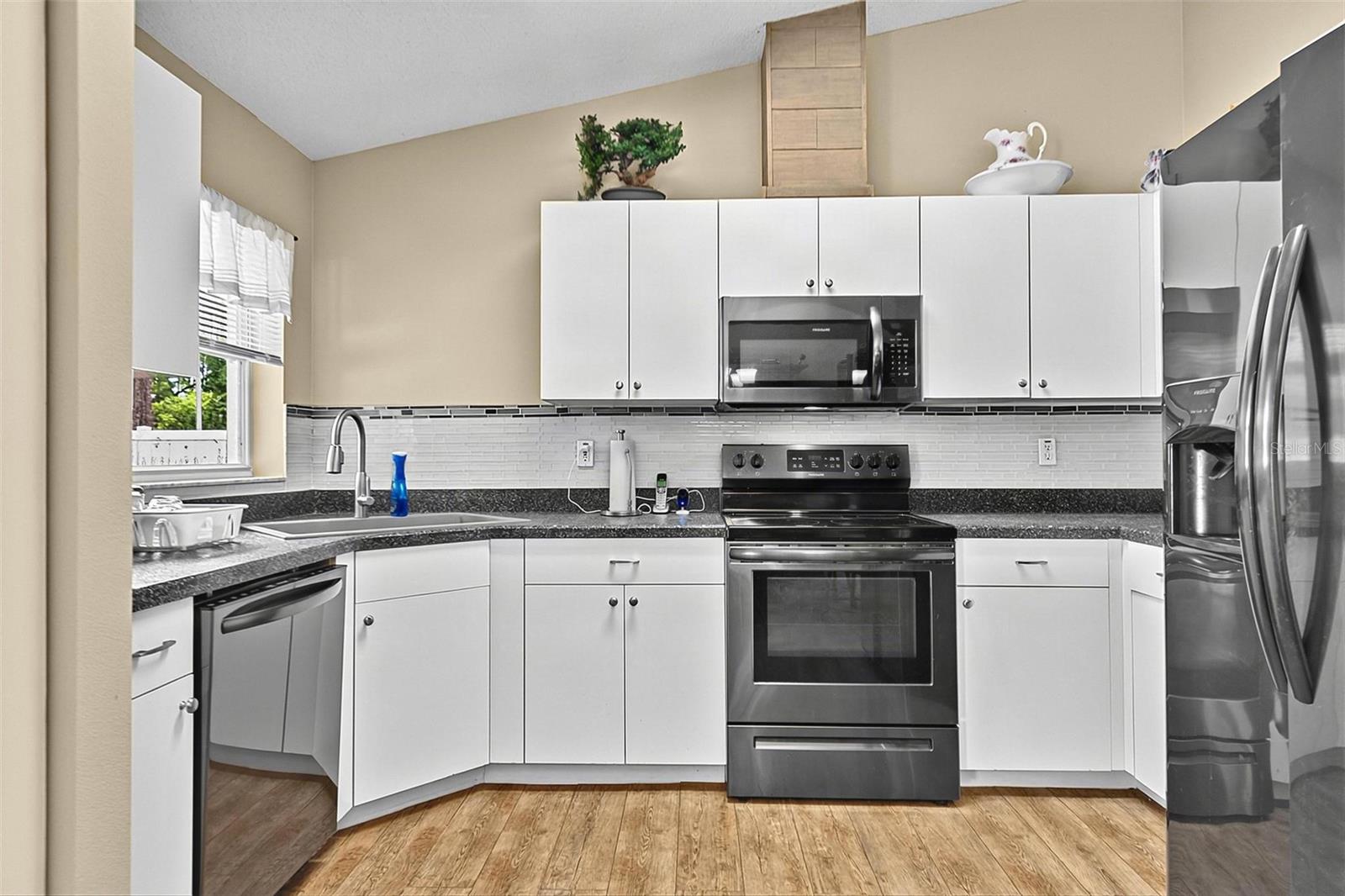 98 SMITH TRL — photo 10