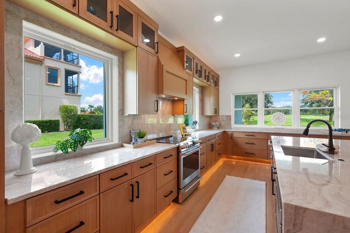 612 MAHOGANY RUN — photo 12