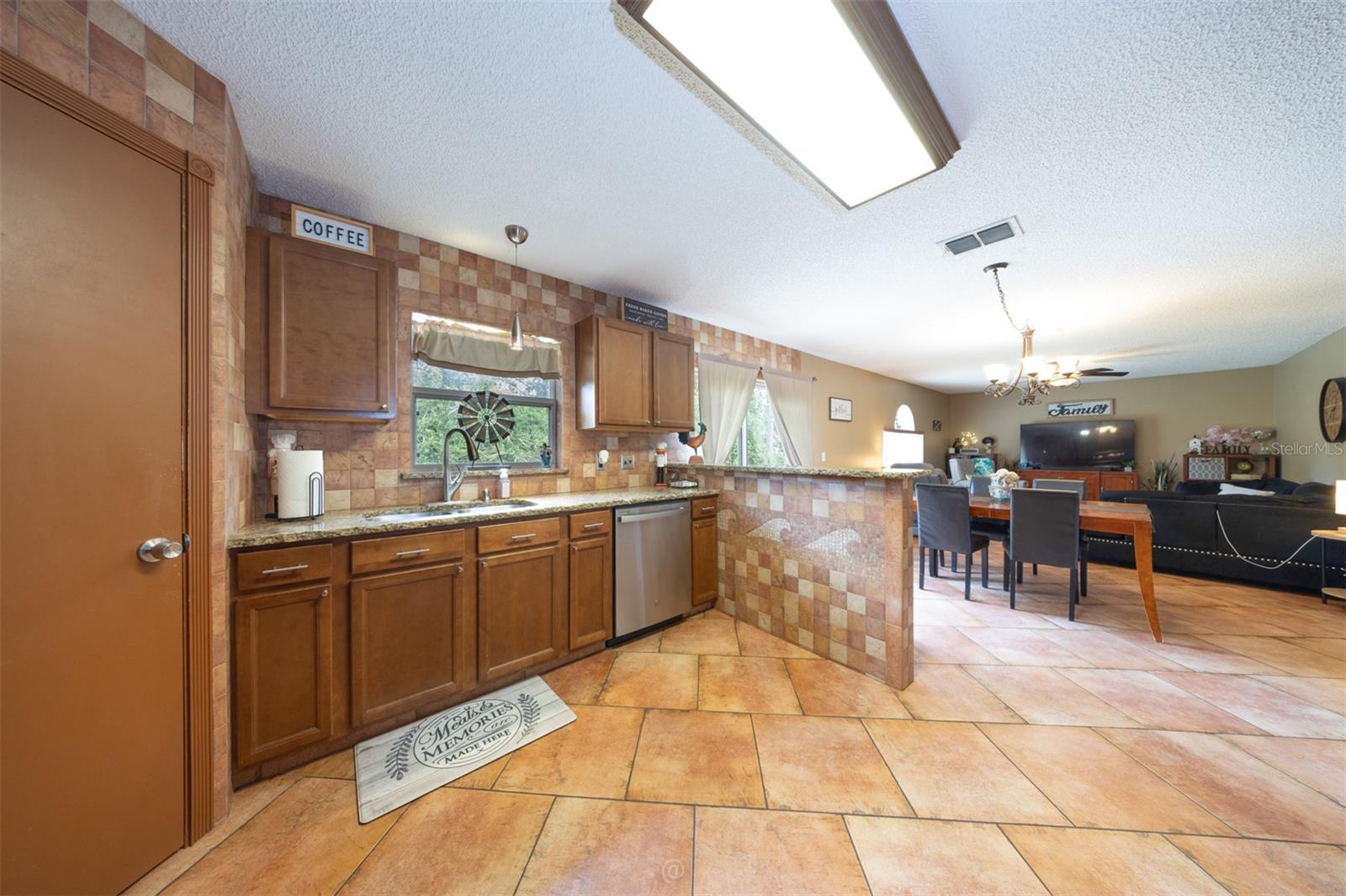 17 PINELL LN — photo 10