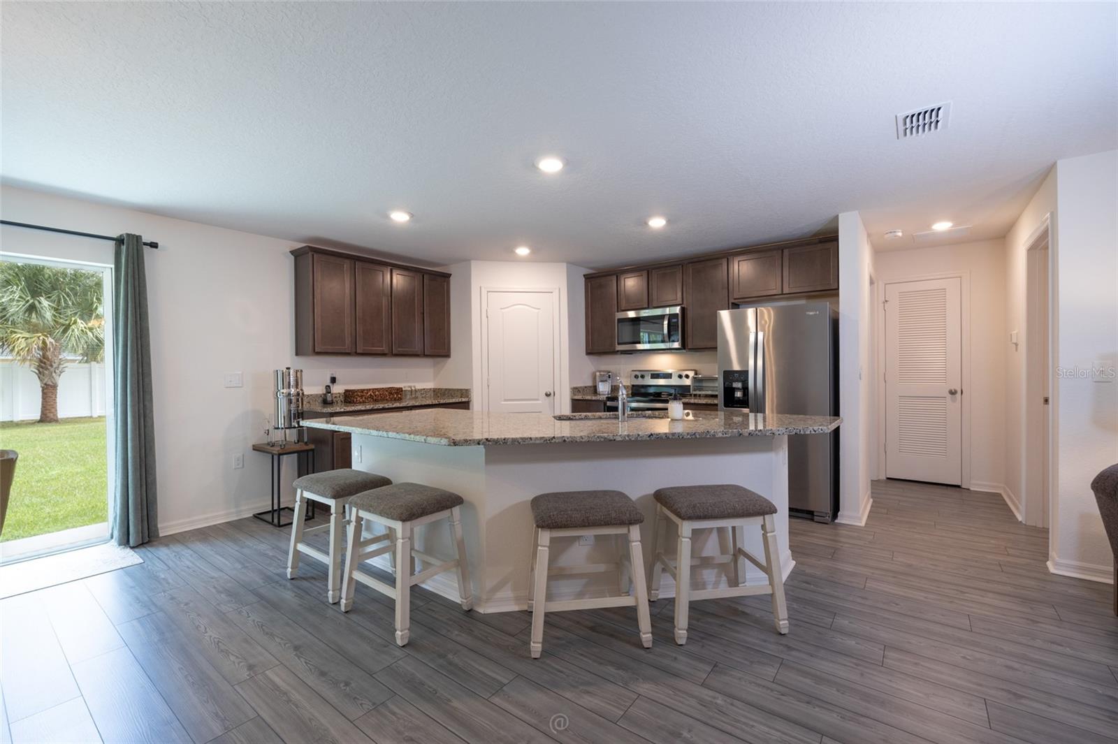 11 PROSPERITY LN — photo 4