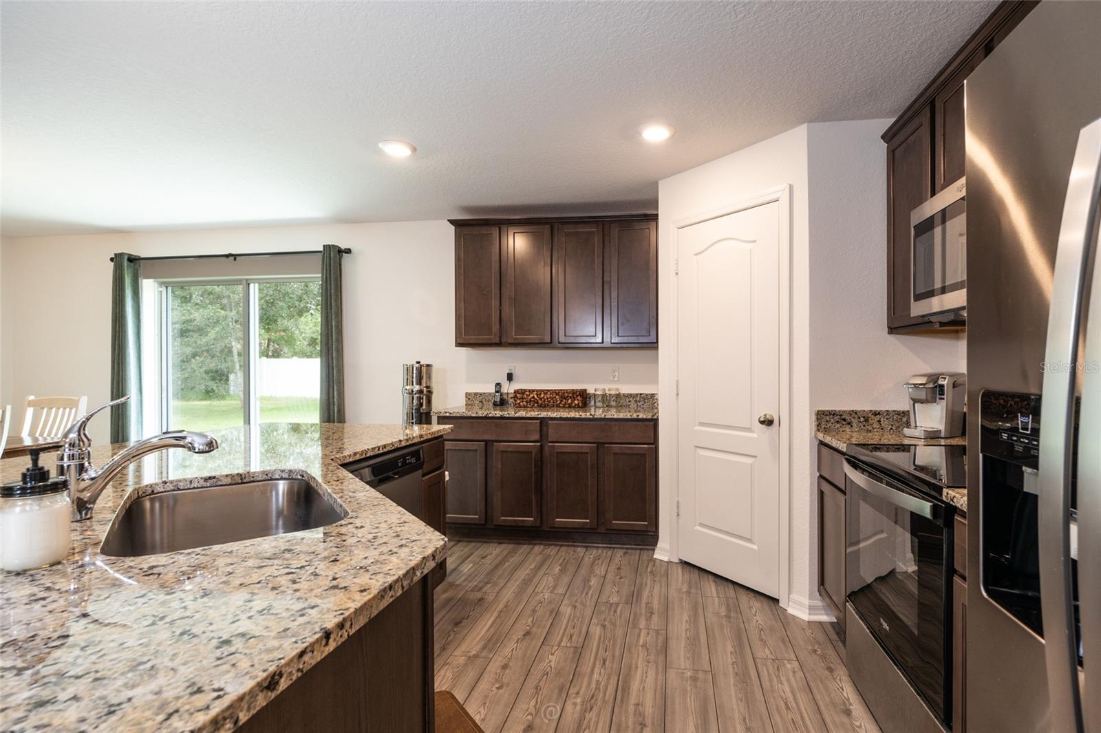 11 PROSPERITY LN — photo 6