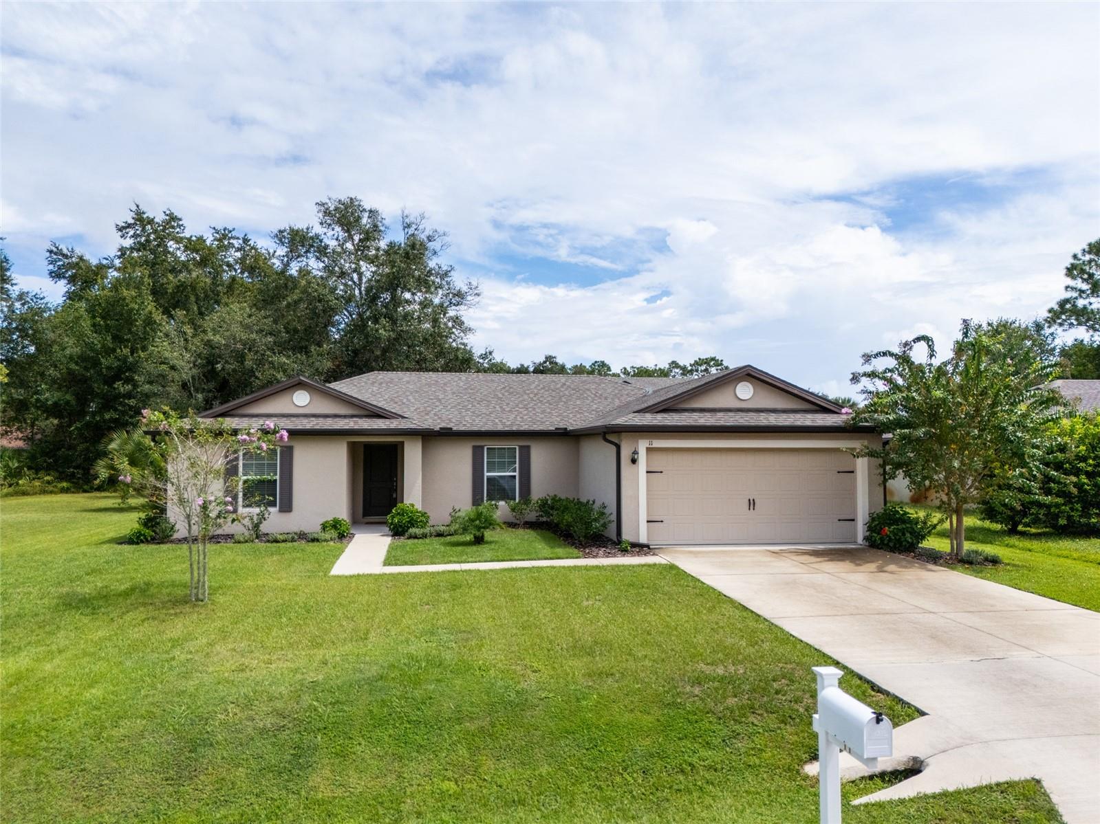 11 PROSPERITY LN