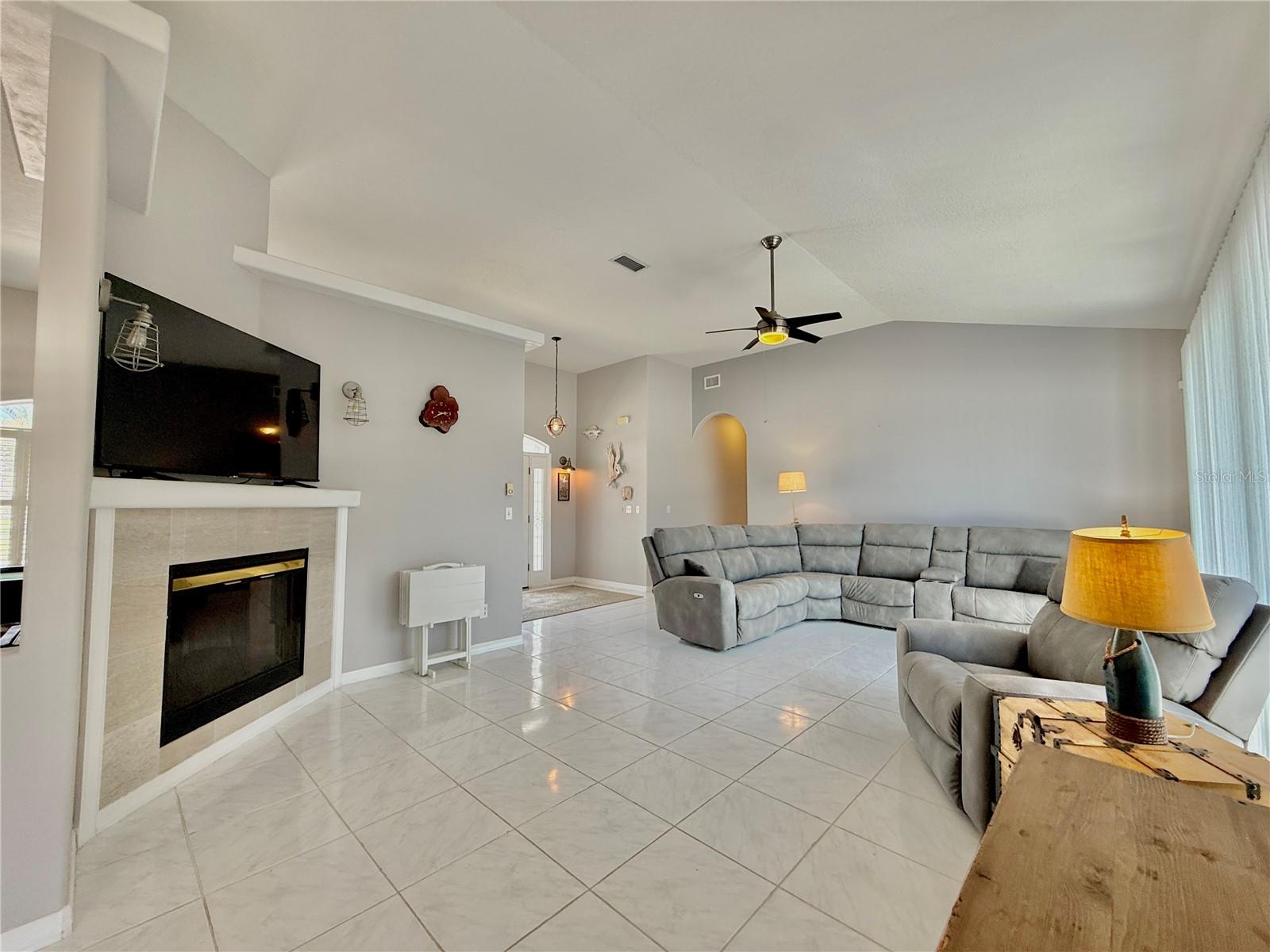 118 PENINSULA WINDS DR — photo 9