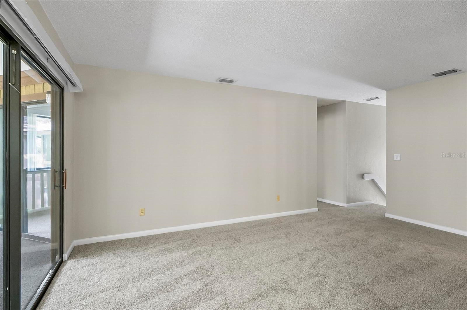 14 OAKMONT CT #14 — photo 2
