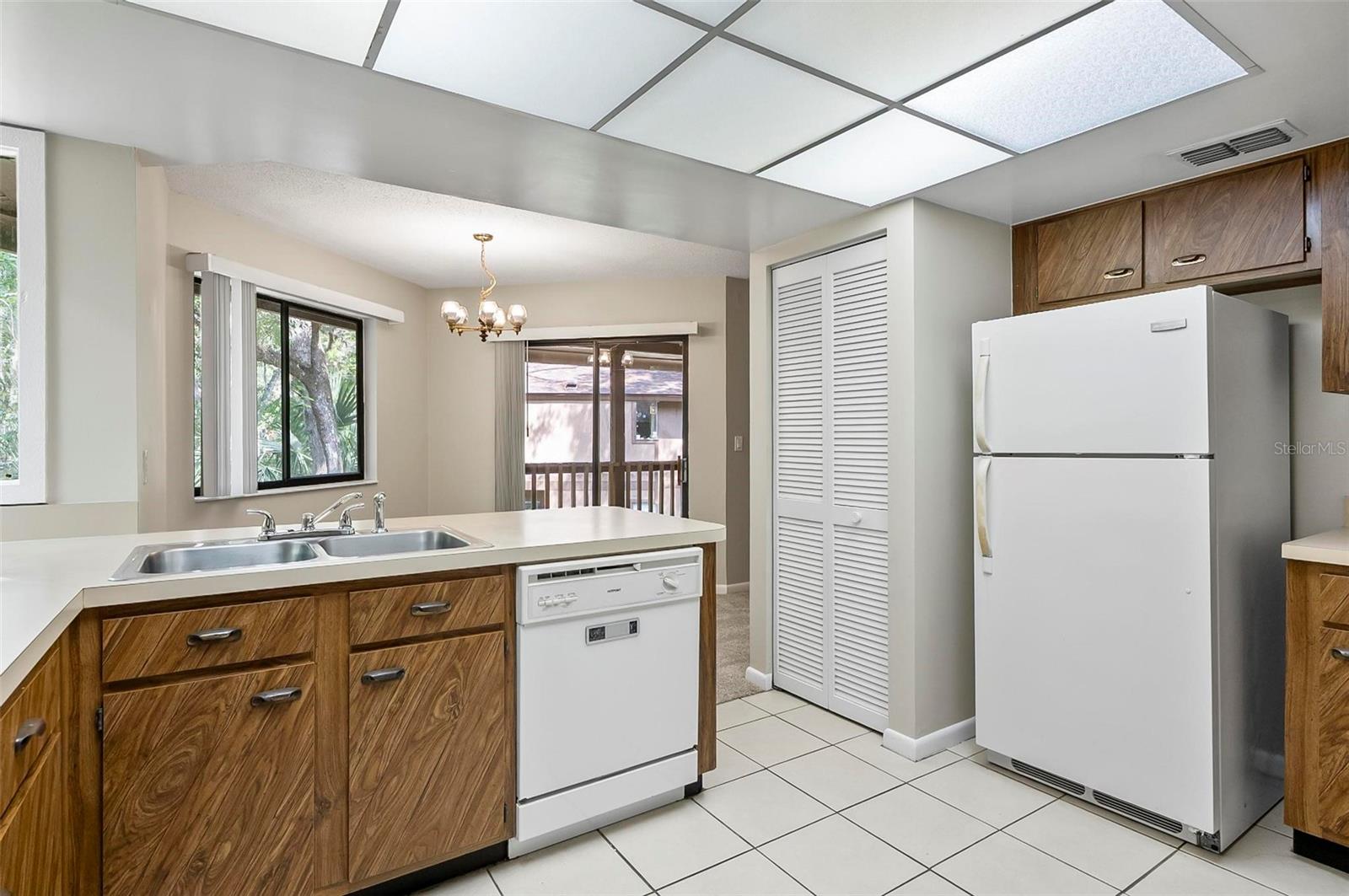 14 OAKMONT CT #14 — photo 6