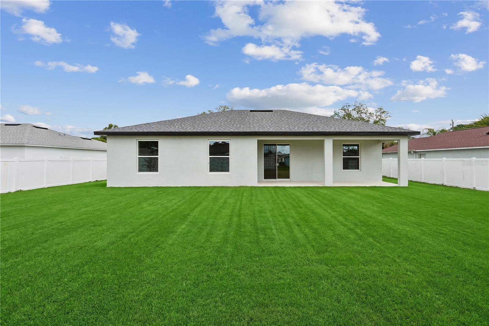 21 BONNIE LN — photo 2