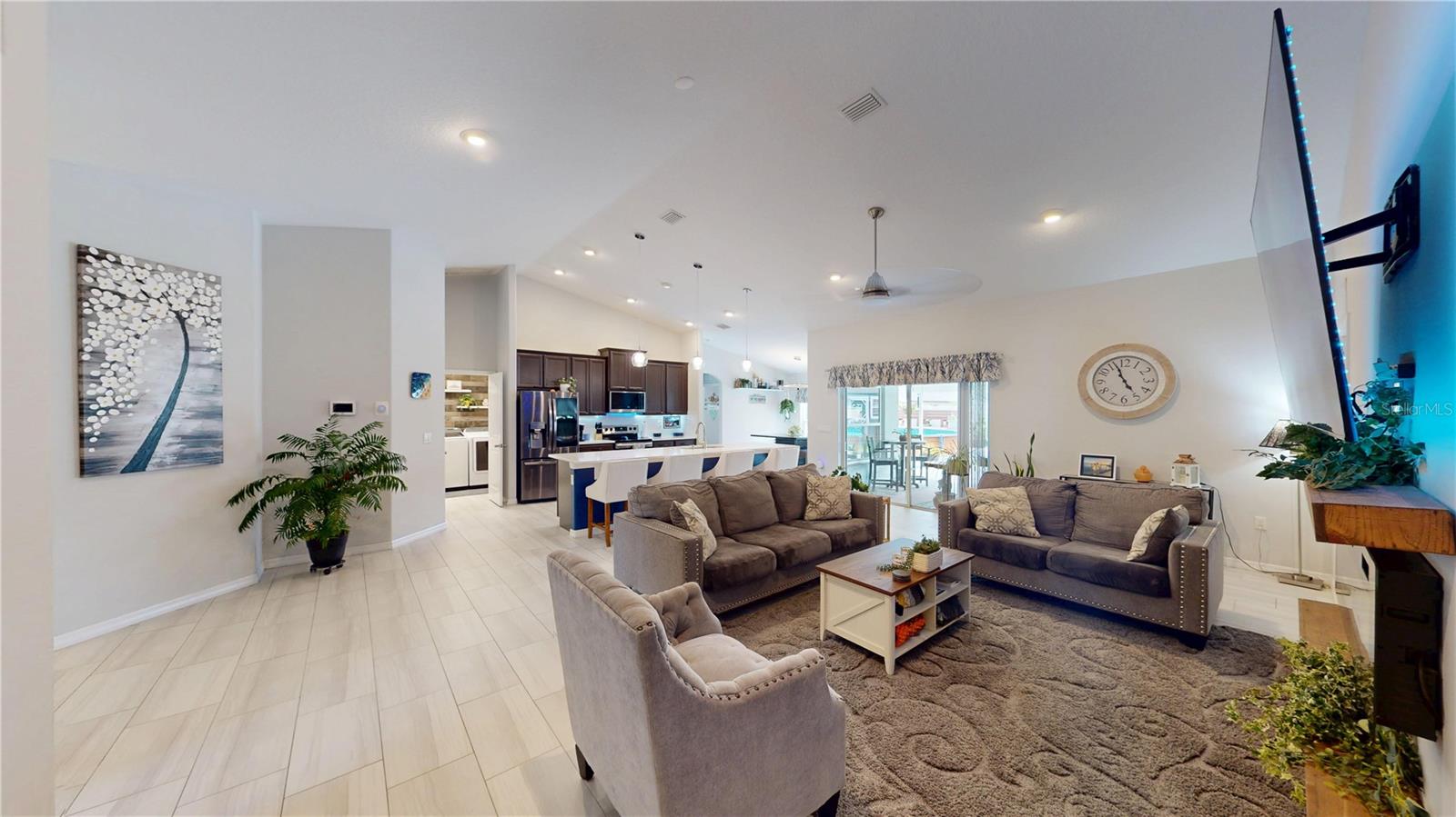 4 LINCOLN PL — photo 9
