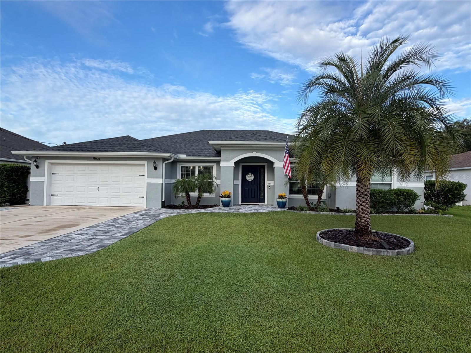 4 LINCOLN PL