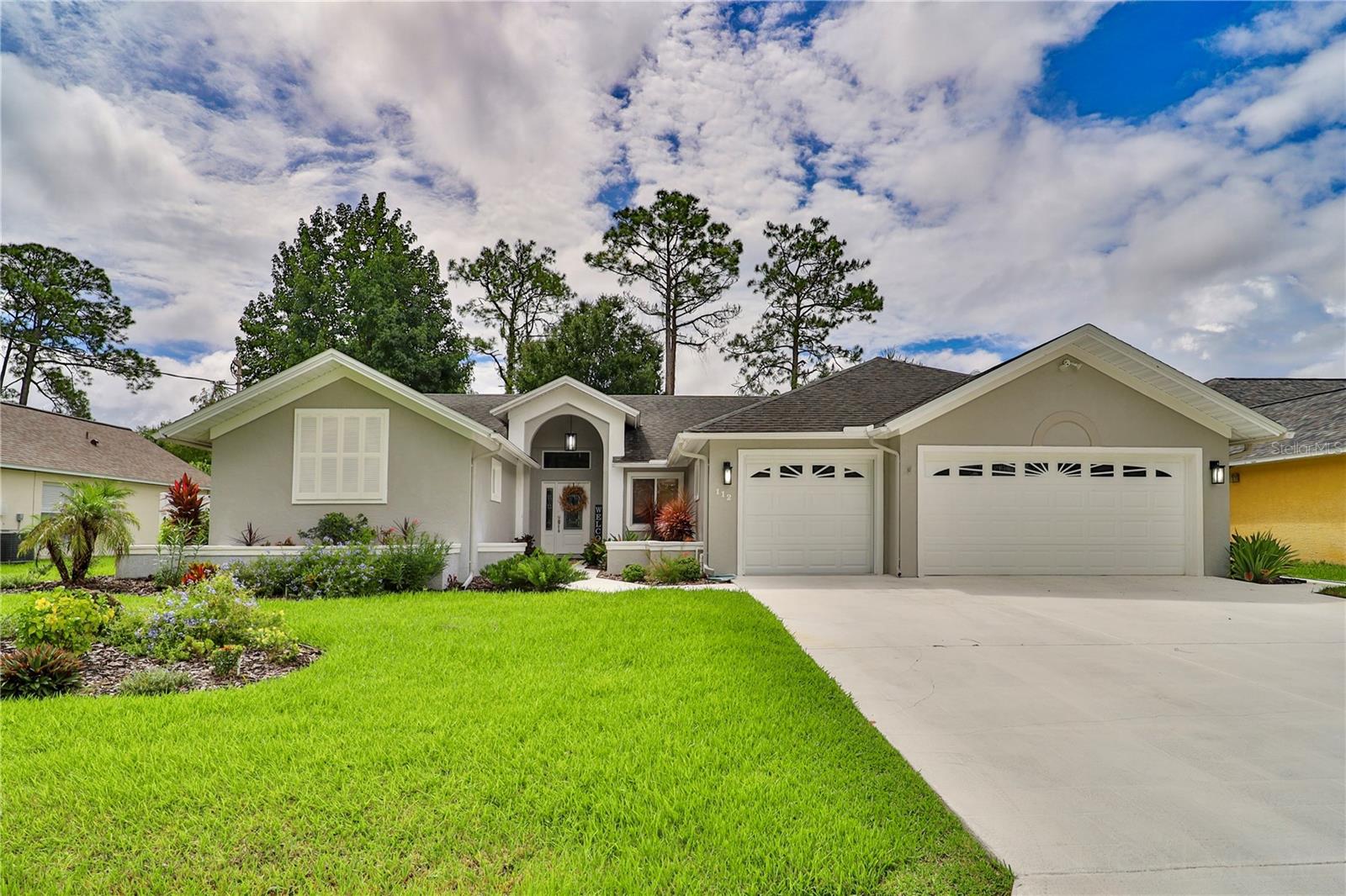 112 NE WELLSTONE DR