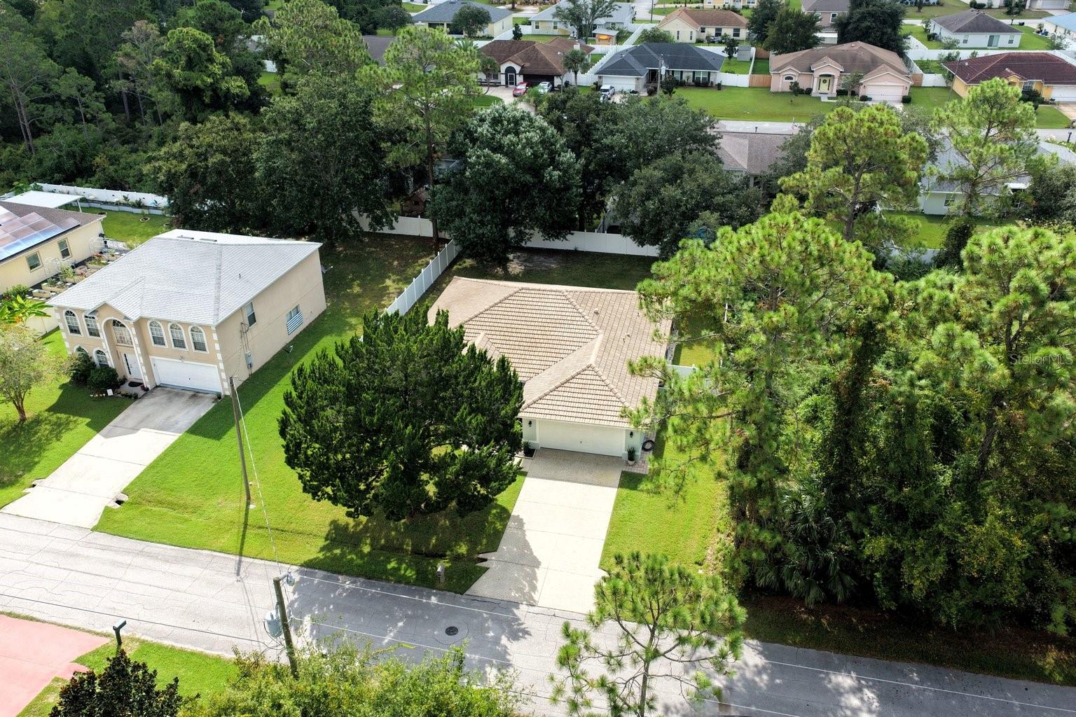 46 PRESIDENT LN — photo 2
