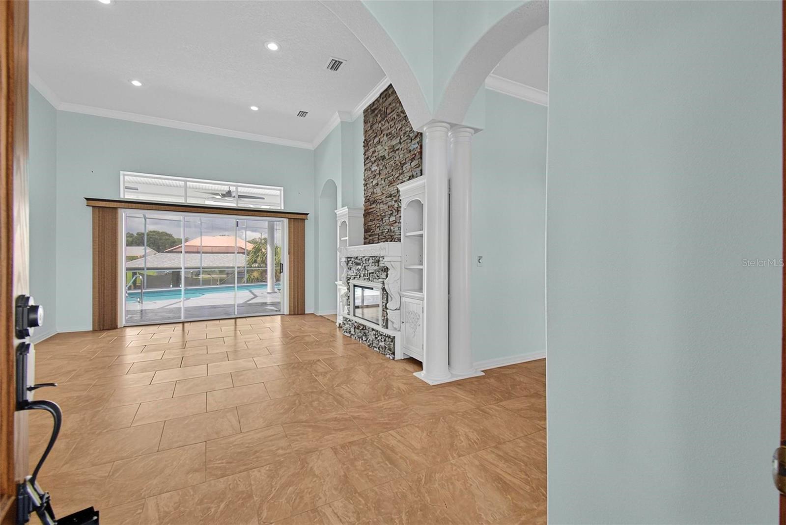 10 CHELSEA CT — photo 4