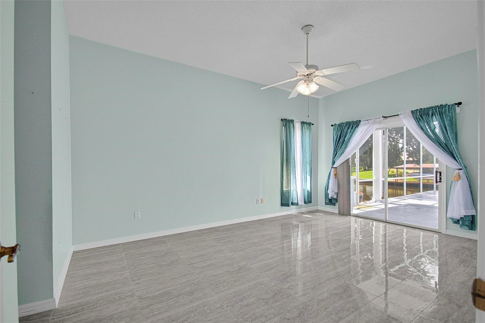 10 CHELSEA CT — photo 10