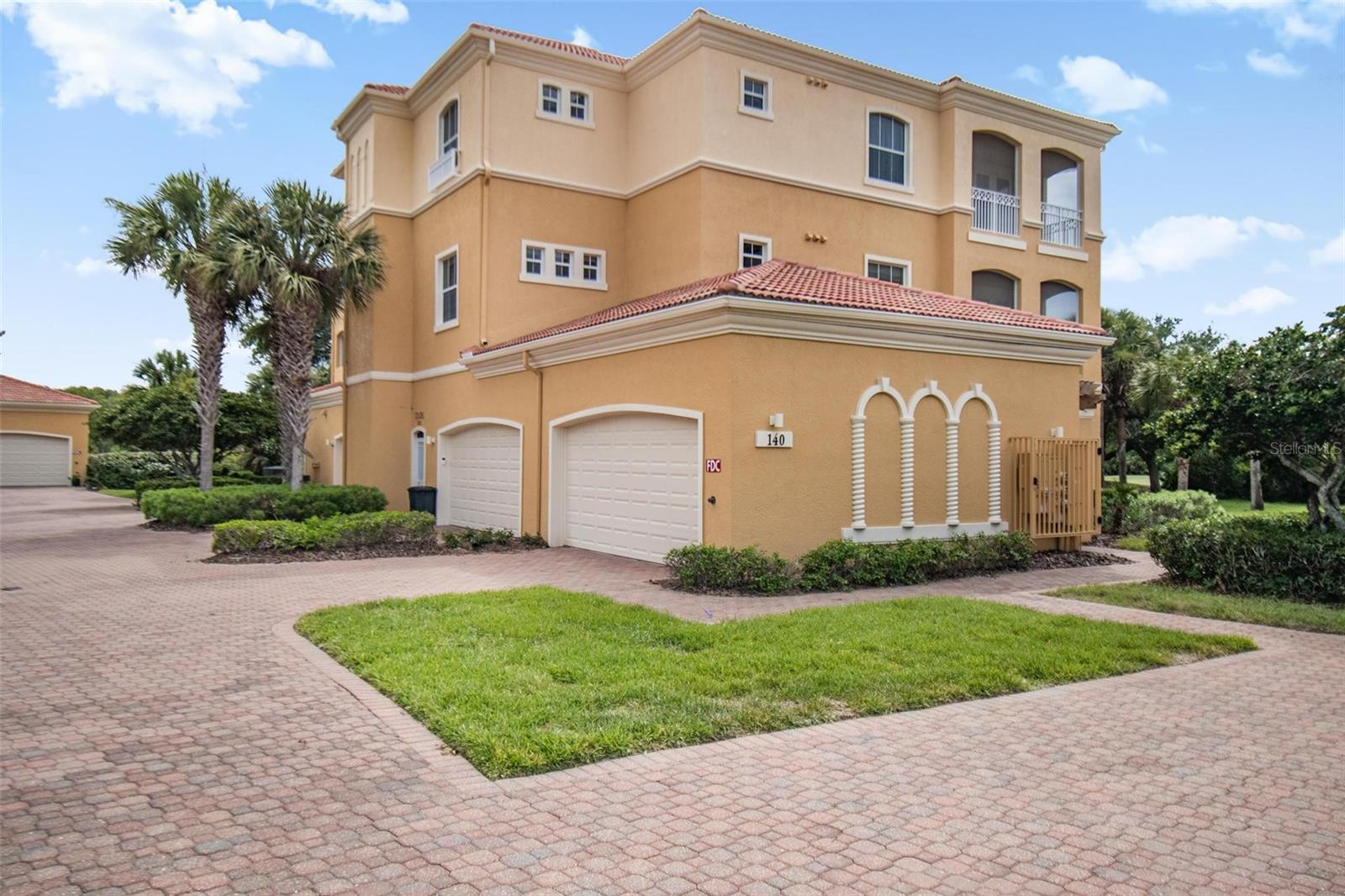 140 AVENUE DE LA MER #1703