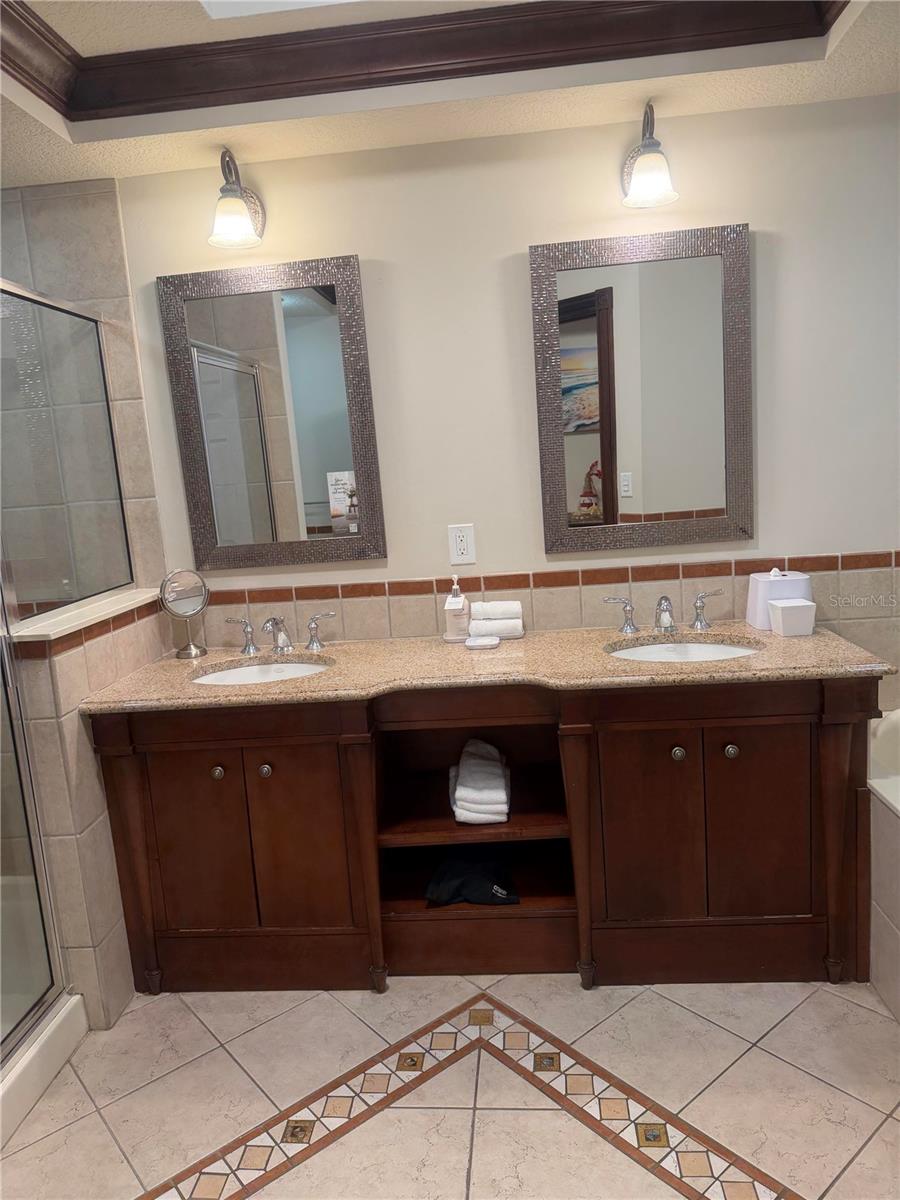 200 OCEAN CREST DR #427 — photo 7