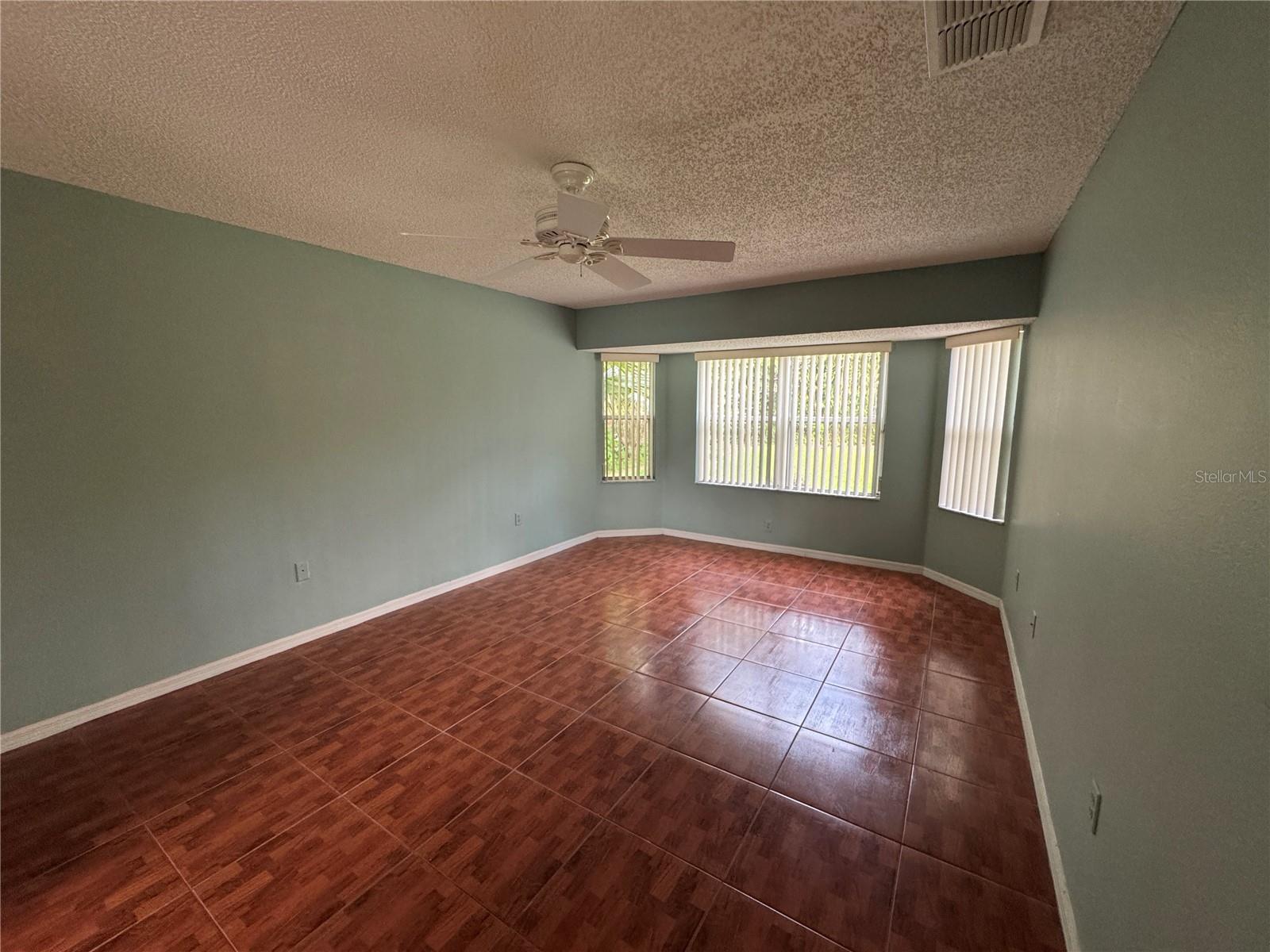 58 EAGLE HARBOR TRL — photo 4