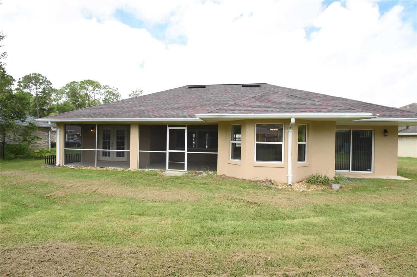 11 ZENITH CT — photo 2
