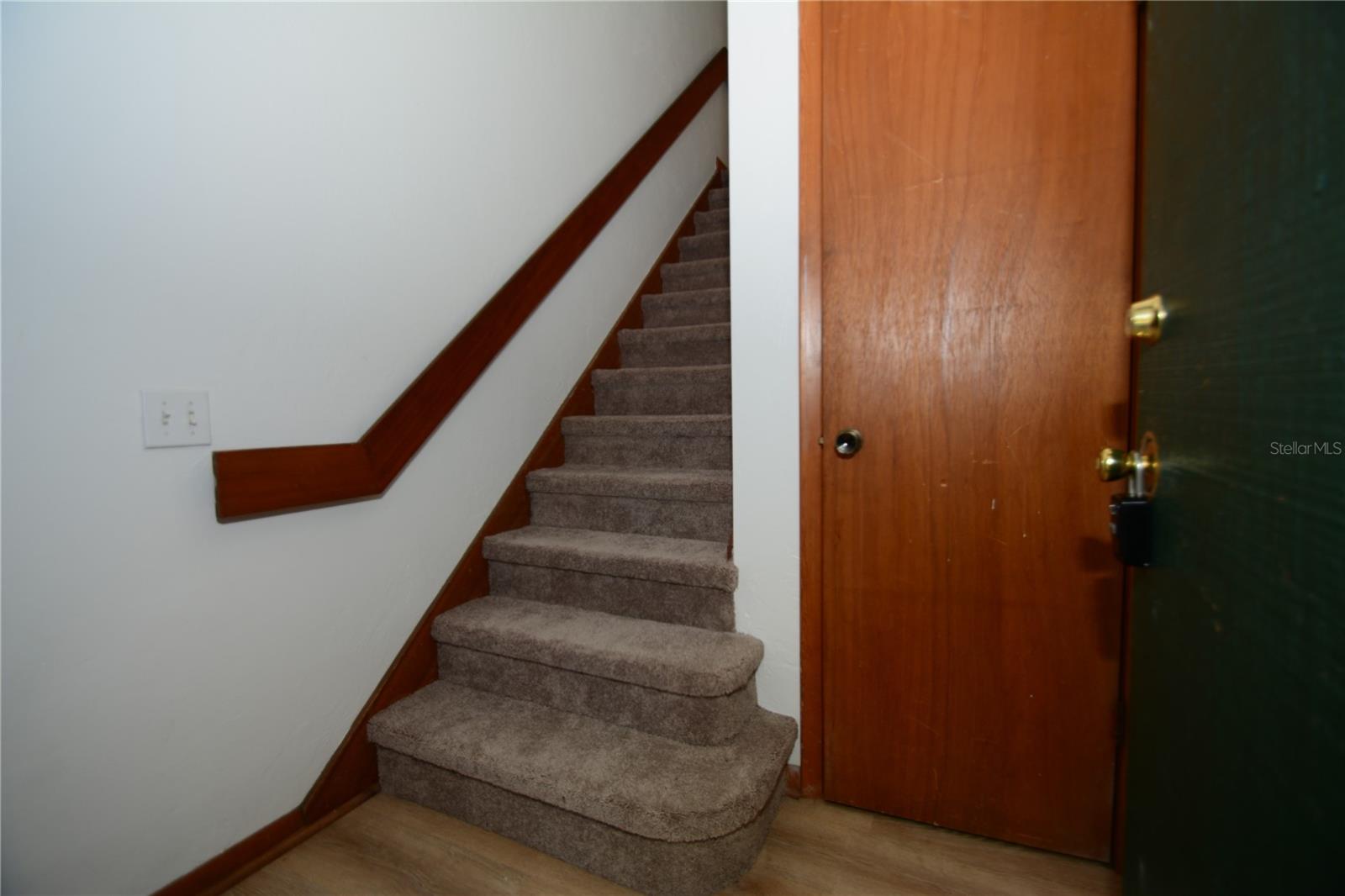 16 OAKMONT CT #16 — photo 3