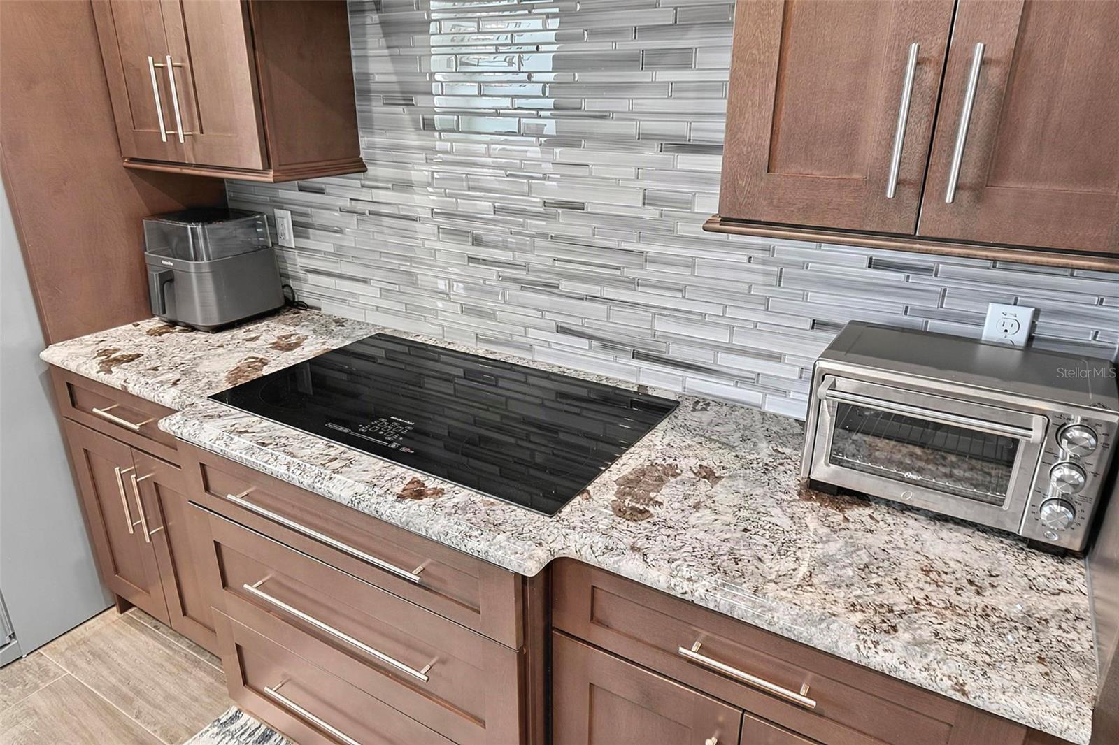 3 CANARSIE PL — photo 12