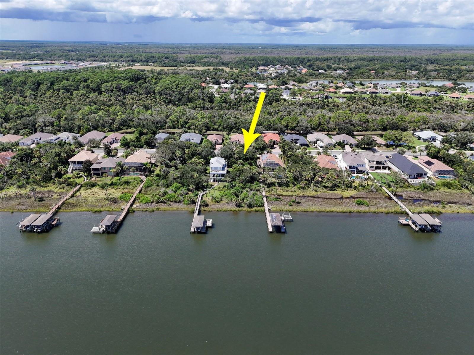 197 S RIVERWALK DR — photo 2