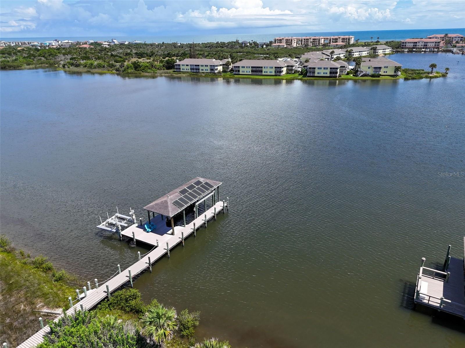 197 S RIVERWALK DR — photo 12