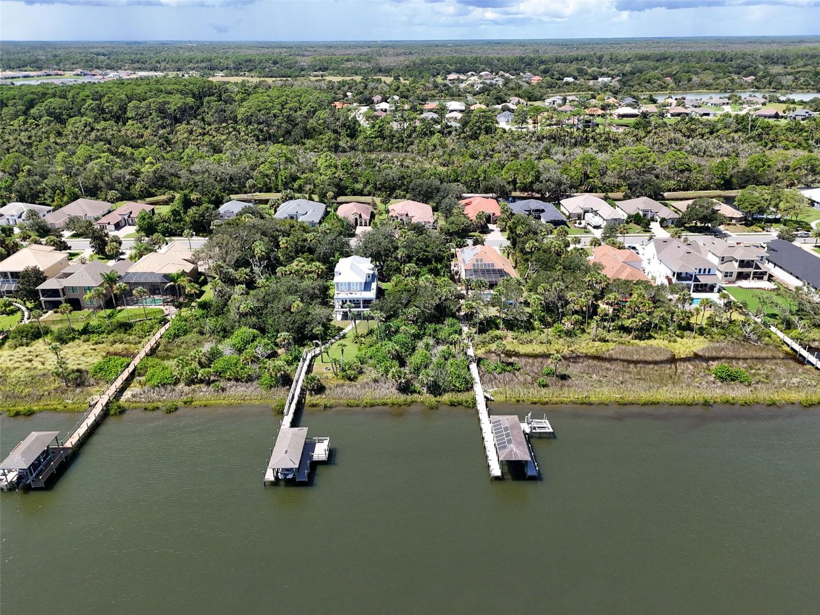 197 S RIVERWALK DR — photo 8