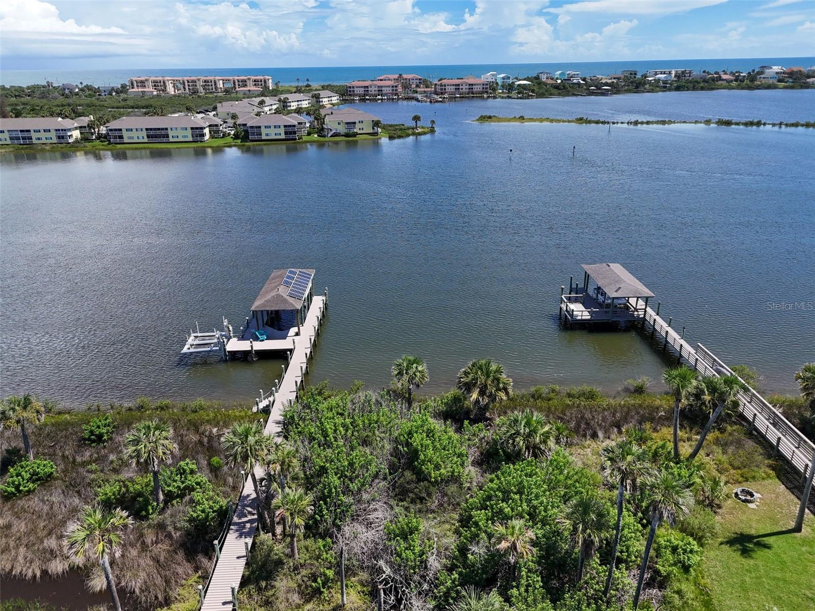 197 S RIVERWALK DR — photo 10