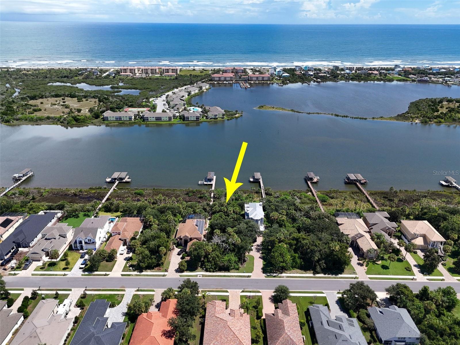 197 S RIVERWALK DR