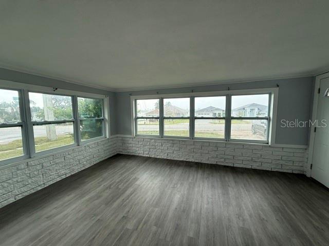 2400 N HALIFAX AVE — photo 6