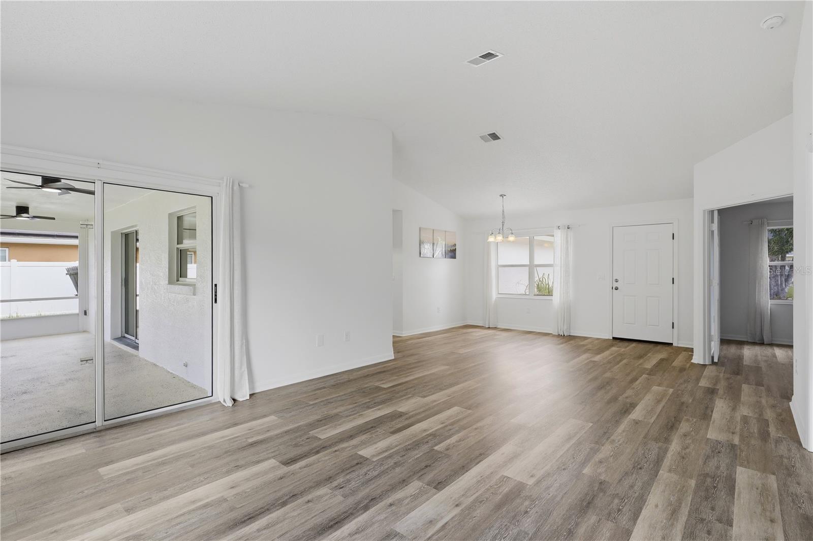 7 PALM LEAF LN — photo 5