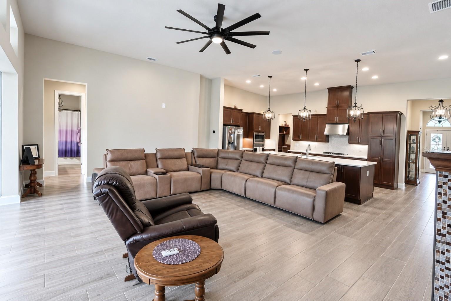 21 EDISON LN — photo 10